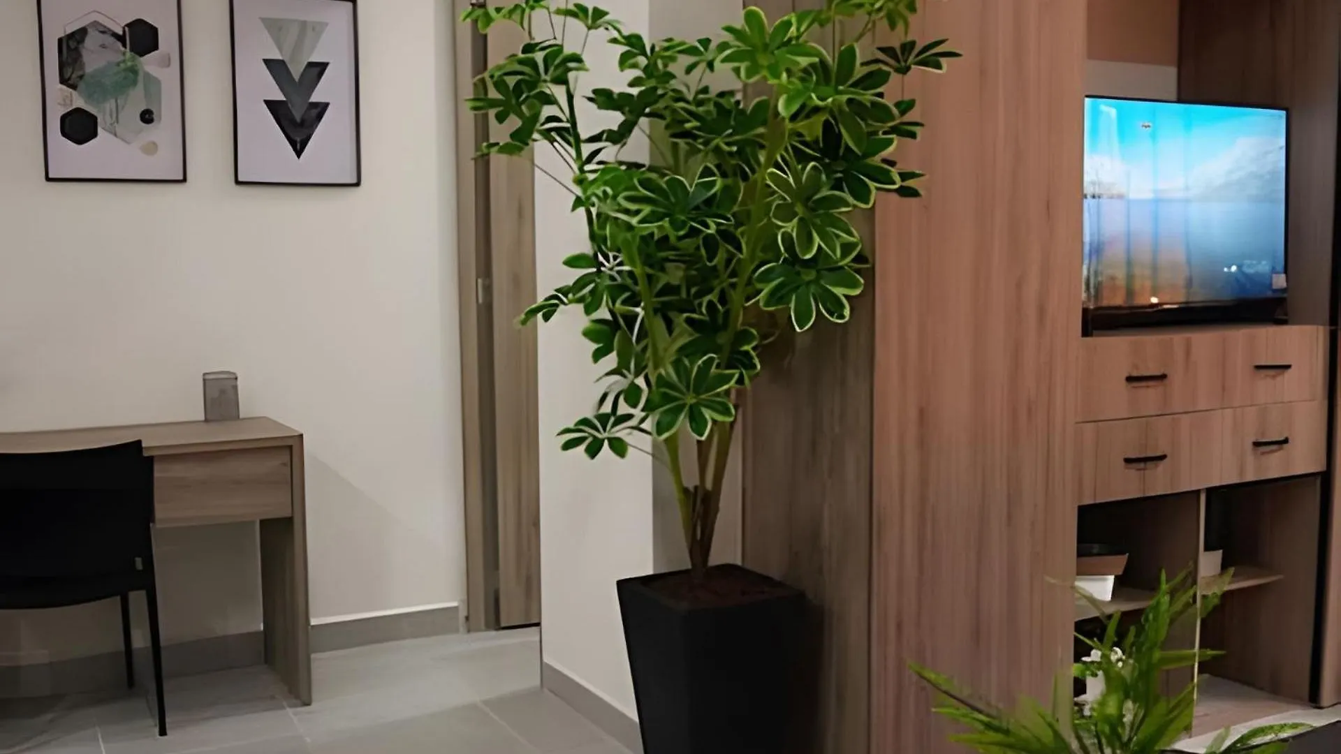 Apartament Edificio Manzanres - Central Cerca Al Poblado - Zona Tranquila Medellín Kolumbia