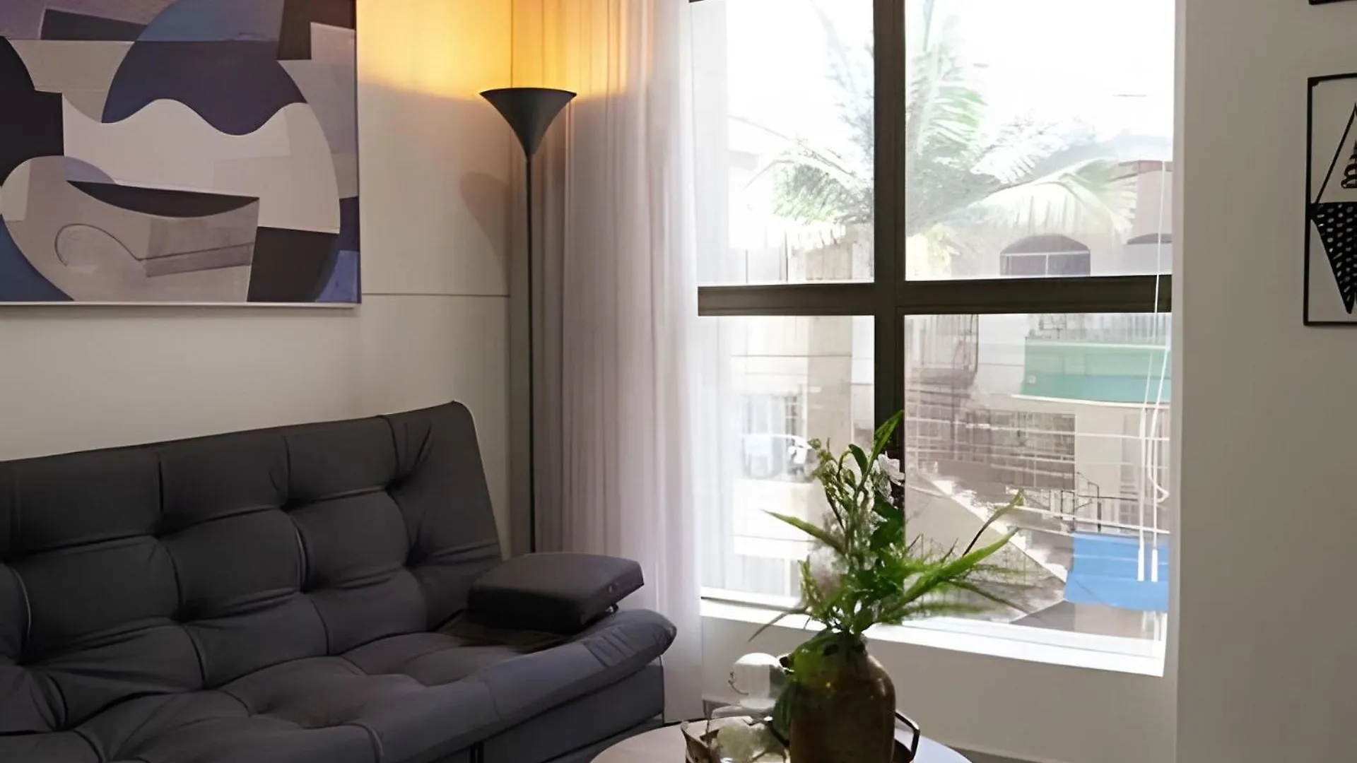 Edificio Manzanres - Central Cerca Al Poblado - Zona Tranquila Medellín Apartament