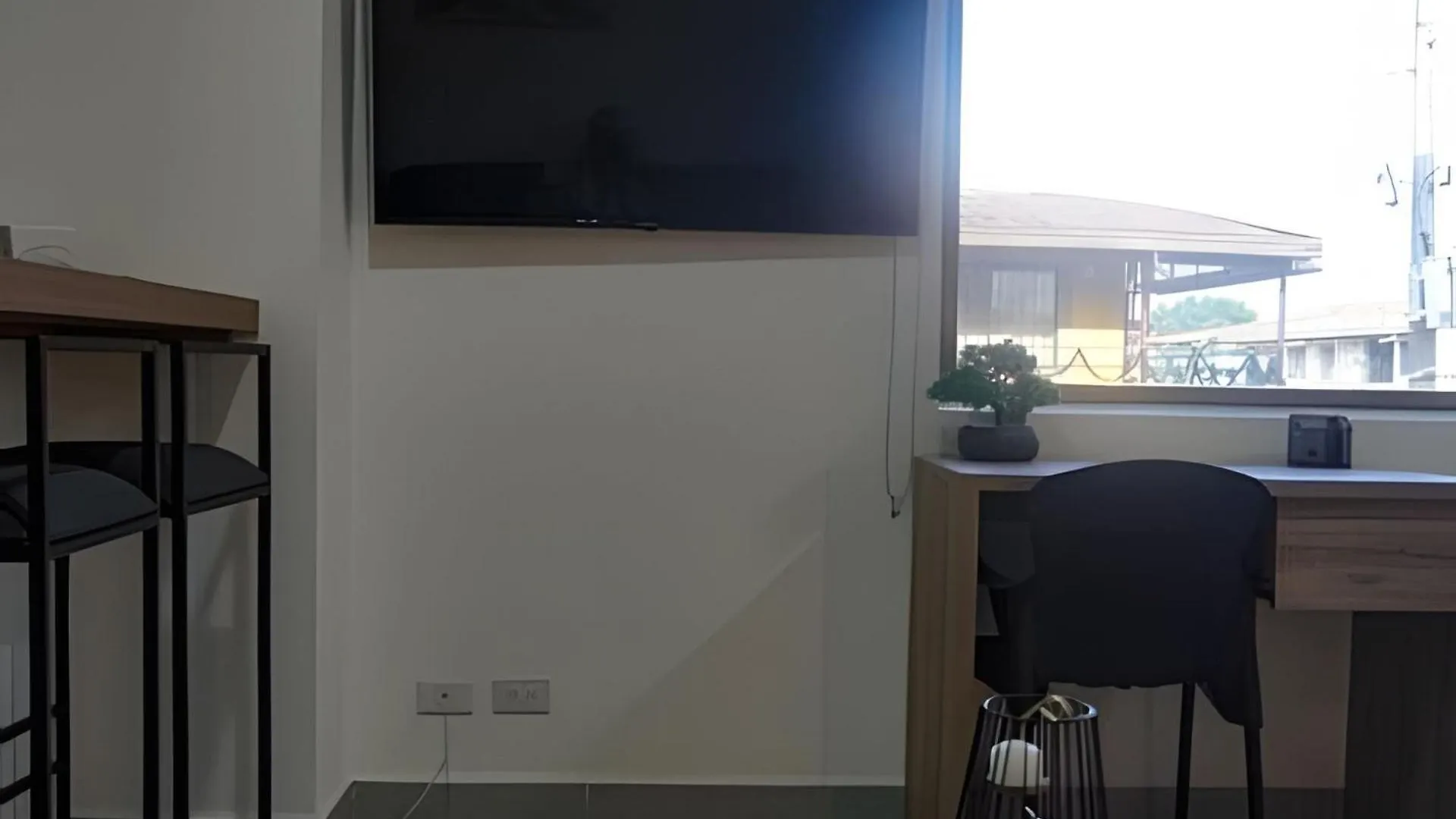 Apartament Edificio Manzanres - Central Cerca Al Poblado - Zona Tranquila Medellín